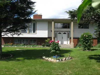 ( INVESTOR ALERT ! - ACREAGE -- Close - surrounded by VARIES - SUBDIVISIONS - Possible Holding Prope...
