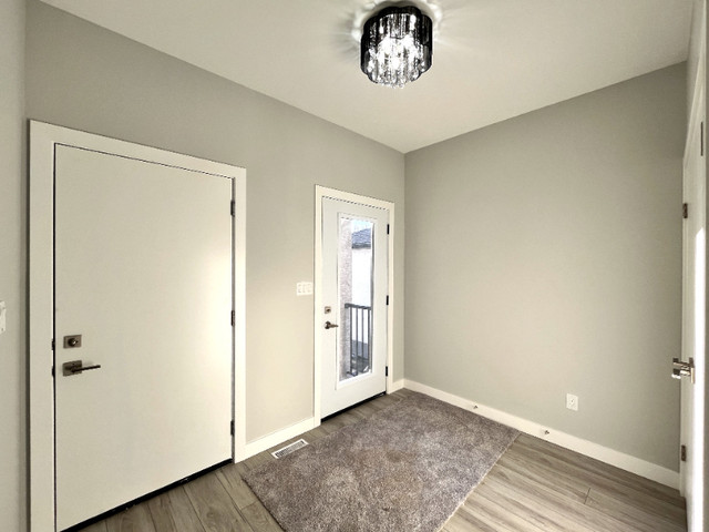 Custom 2 Stry 4 Bedroom 3 Bath Home For Sale - Algonquin Estates in Houses for Sale in Winnipeg - Image 2