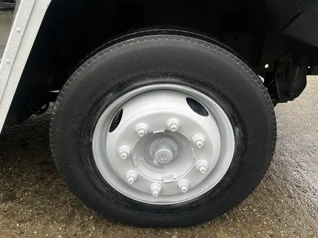 2005 Morgan Olson Workhorse 14 Foot Step Van with Shelving in Heavy Trucks in City of Montréal - Image 58