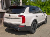 [112,000km AC / Tilt & Telescopic Steering / Power Windows-Mirrors-Power Locks-Keyless Entry / Cruis... (image 6)