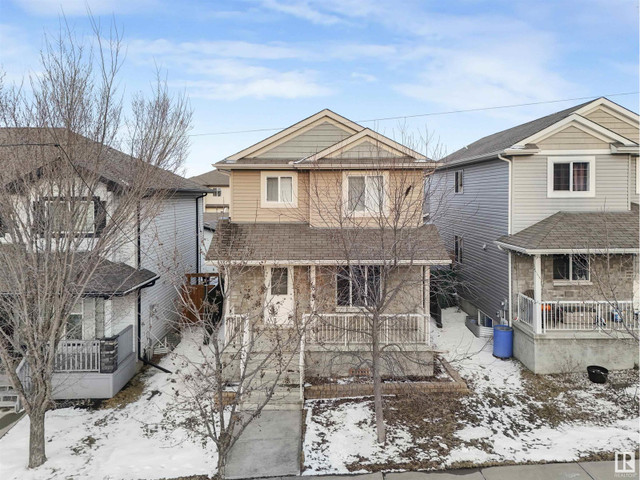 18 VIVIAN WY Spruce Grove, Alberta in Houses for Sale in Edmonton
