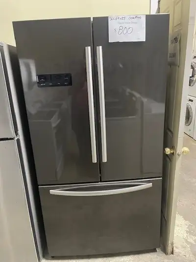 Réfrigérateur stainless foncé 36'' portes françaises Hisense, View more
