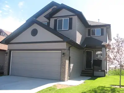 143 Cimarron Grove Circle, Okotoks AB, Available Aug 1st!
