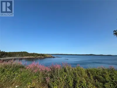 Beautiful oceanfront property located on the Eastport Peninsula with an expansive view of Eastport B...