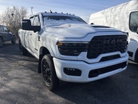 Clean Car Fax**Ram 2500**Limited**Mega Cab**Night Edition**4x4**6.7L I6 Cummins Turbo Diesel**3.42 R... (image 5)