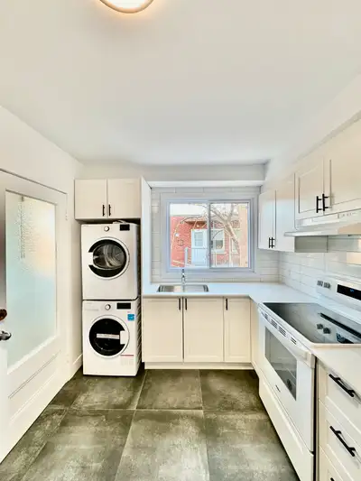 4.5 avec WiFi, thermopompe, électros - Ahuntsic - 1er septembre