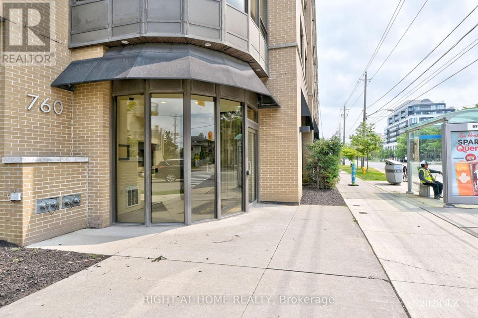 312 - 760 SHEPPARD AVENUE W Toronto (Bathurst Manor), Ontario 2