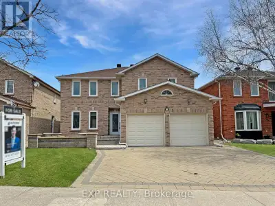 75 SOMERSET CRESCENT Richmond Hill (Observatory), Ontario