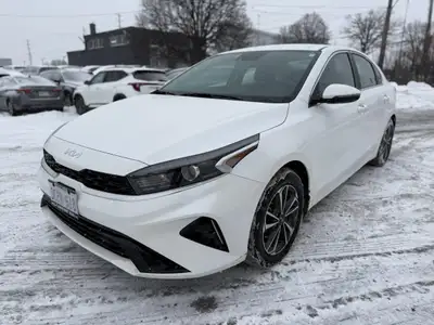 PREVIOUS DAILY RENTAL ... Engine: 4 Cylinder Engine 2.0L L/100Km City: 8.2 L/100Km Hwy: 6.0 Safety E...