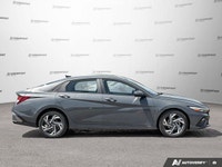Crowfoot Hyundai, AMVIC Licensed Dealer Mileage: 18,463 km History: No accidents, One Owner Experien... (image 5)