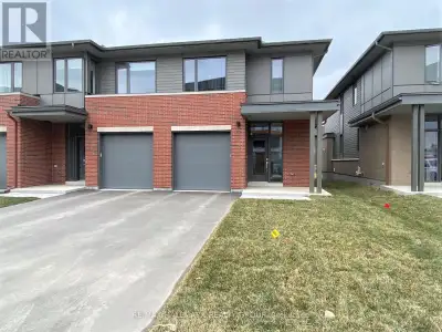 515 PIMIWIDON STREET Ottawa, Ontario