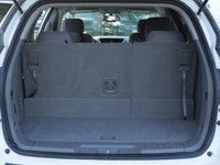 The 2016 Chevrolet Traverse LS in a classic white finish with AWD is engineered for versatility and... (image 4)