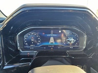 2023 Chevrolet Silverado 1500 ZR2 with 39,839 km! Clean history with no accidents See Carfax report... (image 9)