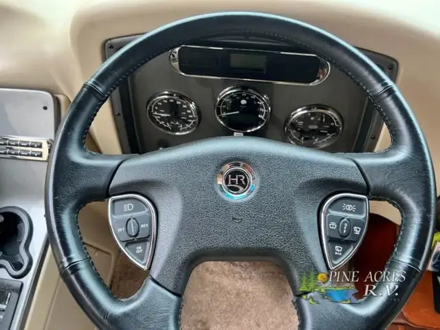 2009 Holiday Rambler Endeavor 41 PDQ 062,221 Miles in RVs & Motorhomes in Moncton - Image 15