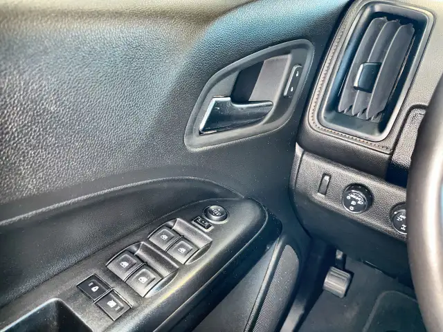 2021 GMC Canyon Crew At4 Short Box Local Trade, Rear Camera, Hea in Cars & Trucks in Regina - Image 22