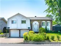 BUNGALOW FOR SALE IN BROSSARD NEAR SHOPPING CENTRE AND SCHOOLS