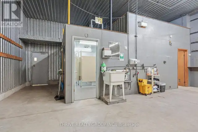 331 NEPTUNE CRESCENT London East (East J), Ontario in Commercial & Office Space for Rent in London - Image 28