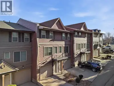 Welcome to this well-maintained 3-bedroom, 2-bathroom townhouse in the desirable Aberdeen neighbourh...