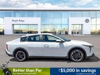 The White 2025 Kia K4 EX 4dr Car, with just 27,500 kilometers, stands ready to redefine your daily d... (image 5)