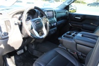 ACCIDENT FREE DONT PAY EXTRA FOR SAFETY Drive in style with this fully-loaded 2021 GMC Sierra 1500 S... (image 8)