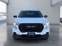 Check out this vehicle's pictures, features, options and specs, and let us know if you have any ques... (image 7)