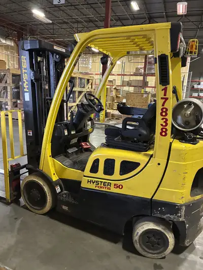 2015 Hyster S50FT Forklift (5,000lbs) LPG Powered | 3-Stage Mast | Equipped with Integral Side Shift...