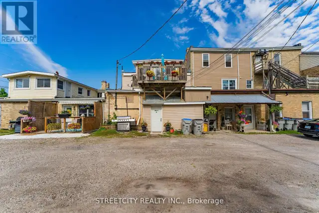 206 MAIN STREET North Middlesex (Parkhill), Ontario in Commercial & Office Space for Sale in Grand Bend - Image 33