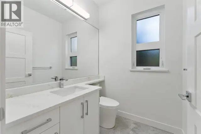 842 ST. DENIS AVENUE North Vancouver, British Columbia in Condos for Sale in North Shore - Image 11