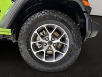 Get ready to experience the perfect combination of classic, trail-rated capability and everyday mode... (image 7)