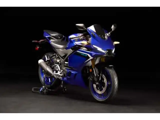 2025 Yamaha YZF-R3 in Sport Bikes in Guelph - Image 5
