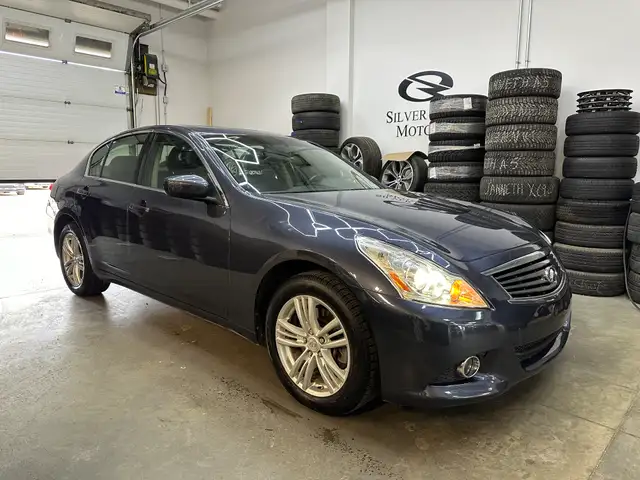 2011 Infiniti G25X, AWD, Heated Seats, Backup Camera