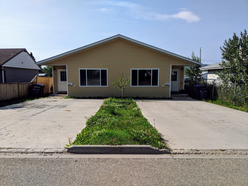 3 BEDROOM, 1 Level Rancher AUGUST Long Term Rentals Dawson Creek