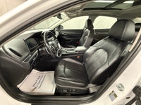 PANORAMIC SUNROOF, LEATHER HEATED/VENTILATED SEATS, HEATED STEERING WHEEL, LANE ASSIST, BLEUTOOTH HA... (image 9)