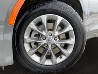 This Chrysler Pacifica has a powerful Regular Unleaded V-6 3.6 L/220 engine powering this Automatic... (image 6)
