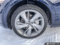 CAPRI BLUE, Wireless Phone Connectivity, Window Grid Antenna, Wheels: 21 x 9.0J Dark Hyper Silver Al... (image 9)