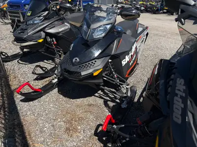 2015 Ski-Doo Renegade Sport 600 Carb Used with 1,585 km. $4,999. Rotax 600 Carb engine, REV-XP platf...