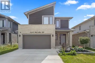 Welcome to Your Next Chapter in Desirable Summerside! Located in the sought-after Somerset subdivisi...