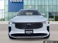 No accident Volvo Canada Program vehicle. Plus - Heated Seats - Heated Steering - 360 Camera - Park... (image 5)