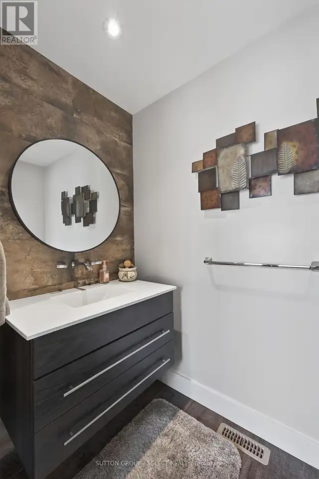 404417 UNION ROAD South-West Oxford, Ontario in Houses for Sale in Woodstock - Image 8
