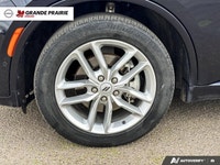 up to 8700lbs Towing Capacity | All Wheel Drive | 20 Black Alloy Wheels | Heated Front and Middle Ro... (image 9)