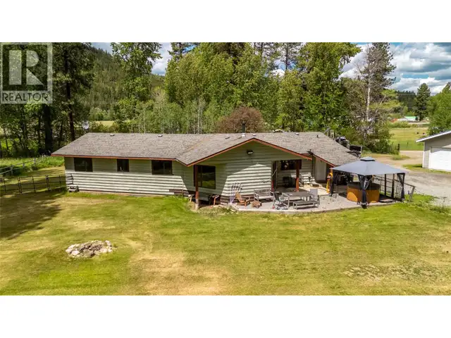 2035 Princeton Summerland Road Princeton, British Columbia in Land for Sale in Penticton - Image 2