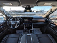 Come finance this vehicle with us. Apply on our website stonebridgeauto.com 2022 GMC Sierra Denali C... (image 9)