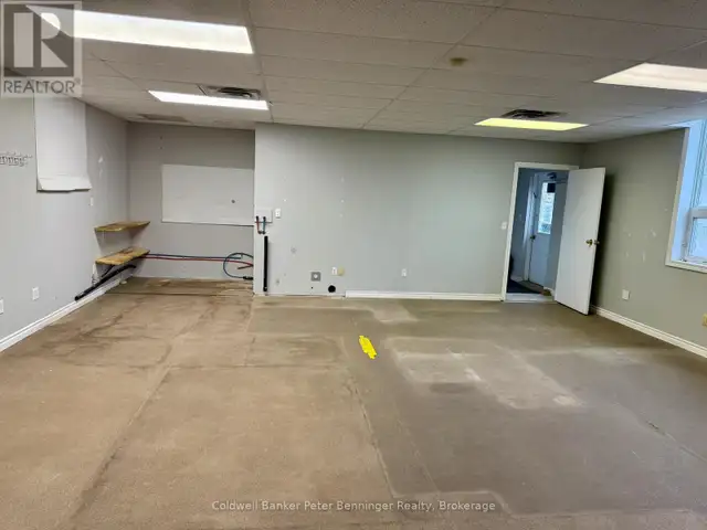 3B - 130 KINCARDINE HIGHWAY Brockton, Ontario in Commercial & Office Space for Rent in Owen Sound - Image 5