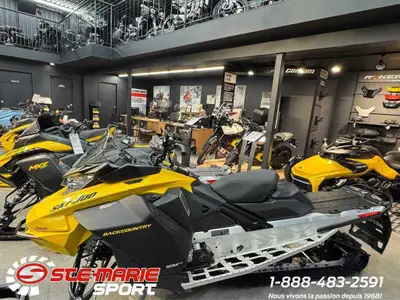 3 389$ DE RABAIS! PRÊT À PARTIR! Ski-Doo Backcountry Sport 600 EFI 85HP 2025 DÉMO avec seulement 658...