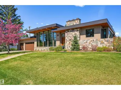 Perched in prestigious Valleyview Crescent, this fully renovated 2,400 sq ft mid-century bungalow ca...