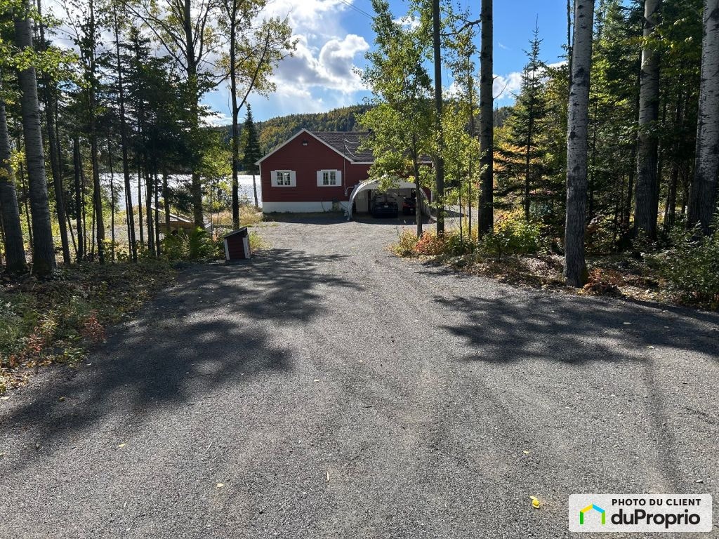 $429,000 - Cottage for sale in Sept-Iles — photo 2