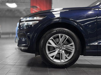 The 2022 Genesis GV70 2.5T Select is the entry-level trim for the Canadian GV70 lineup, but it is fa... (image 5)