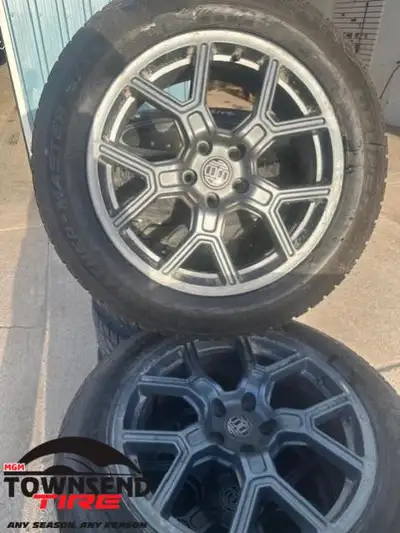 SET OF FOUR USED COOPER WEATHERMASTER ST2 WINTER TIRES ON GUNMETAL ALLOY WINTER RIMS 225/60R18 85% T...