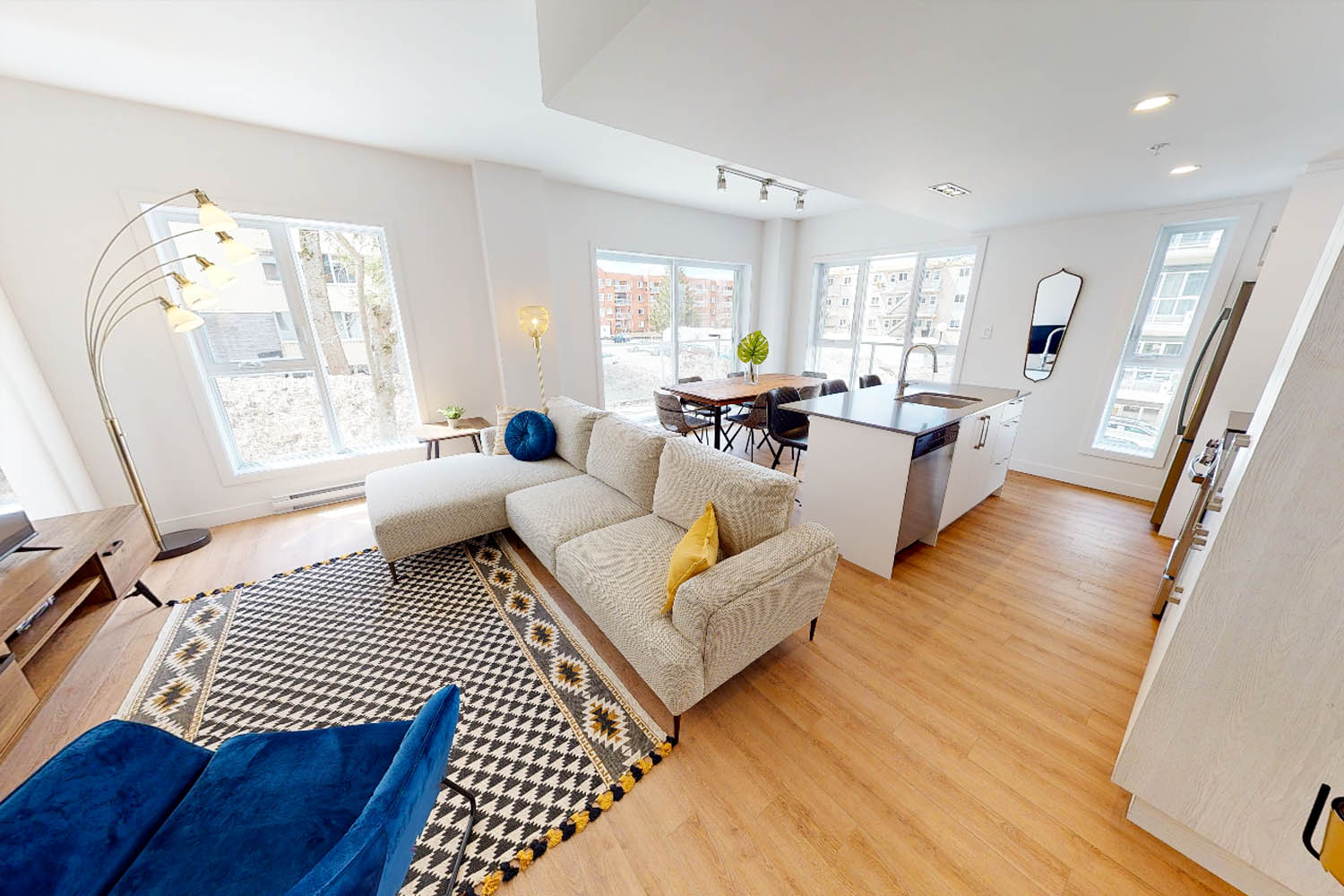 2555 chemin Sainte-Foy — photo 2