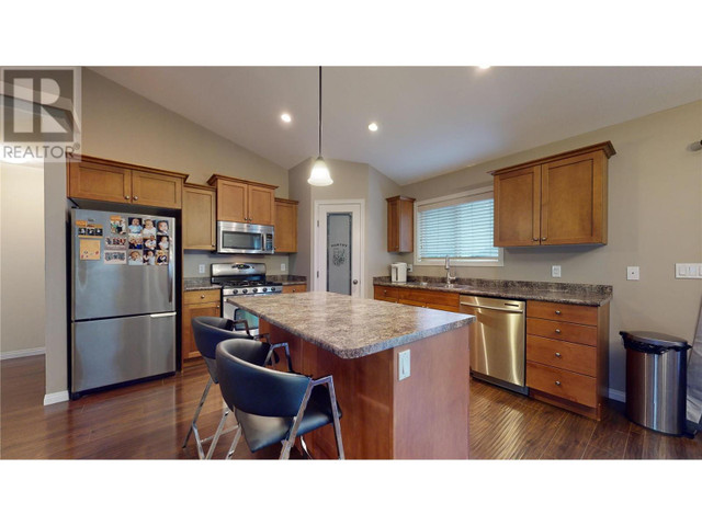 2854 Auburn Road West Kelowna, British Columbia in Houses for Sale in Penticton - Image 4